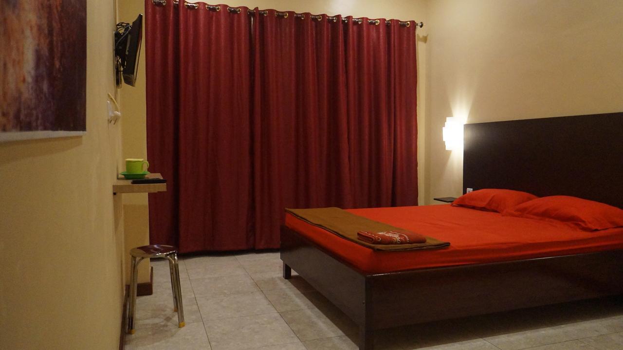 Griya Ringo Guest House Sorong Exterior foto